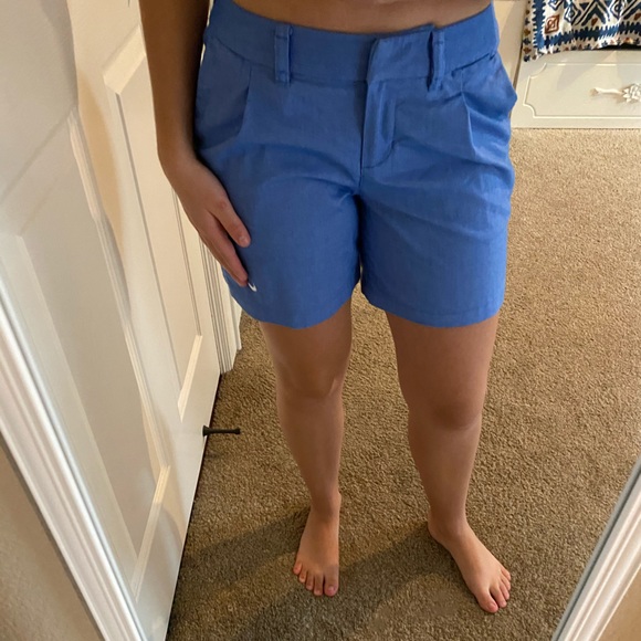 🌟Last Day on Posh🌟 NWOT Nike Women’s Golf Chambray Shorts - Picture 2 of 6